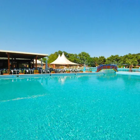 Locazione Turistica Borsetti.11 Holiday home